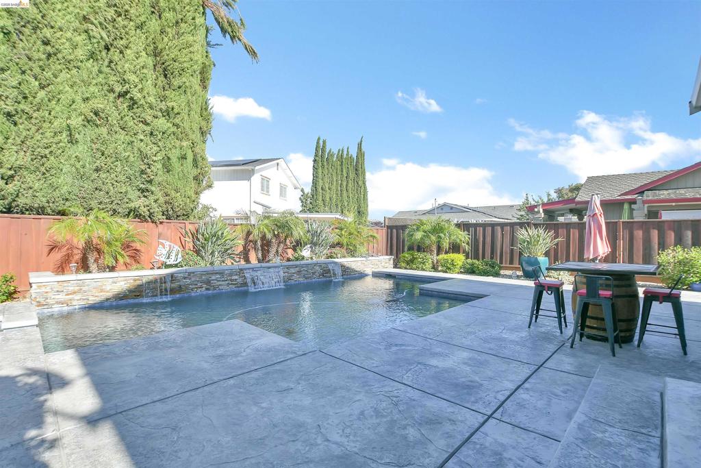 525 Nottingham Dr, Brentwood (CC), CA 94513