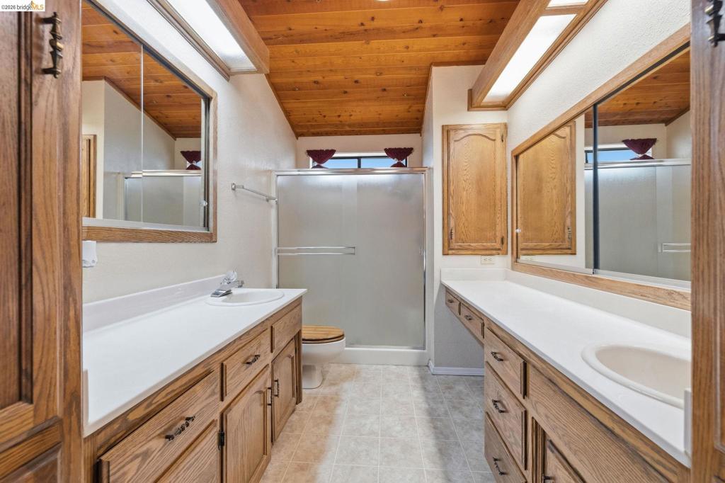 20775 Point View, Groveland, CA 95321