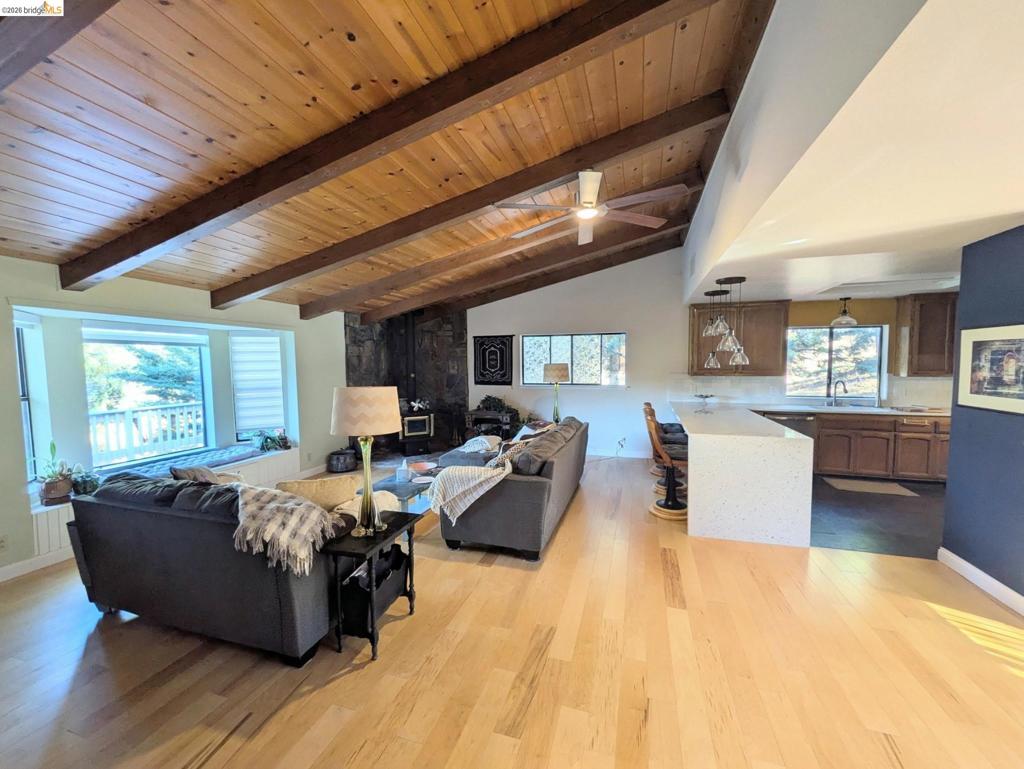 20812 Point View Dr., Groveland, CA 95321