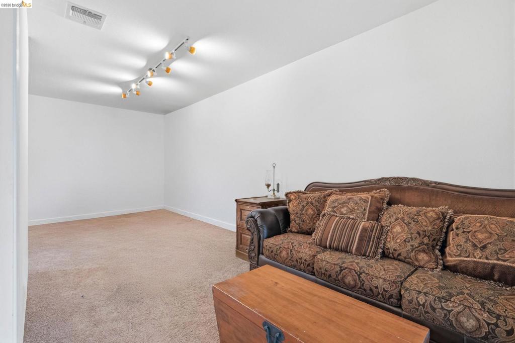 20812 Point View Dr., Groveland, CA 95321