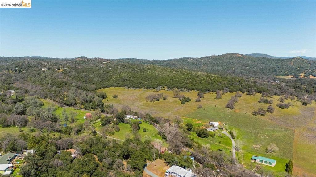 18701 Rawhide Rd, Jamestown, CA 95327