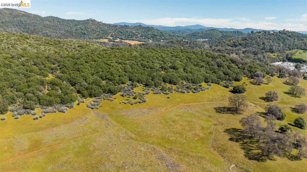 18701 Rawhide Rd, Jamestown, CA 95327