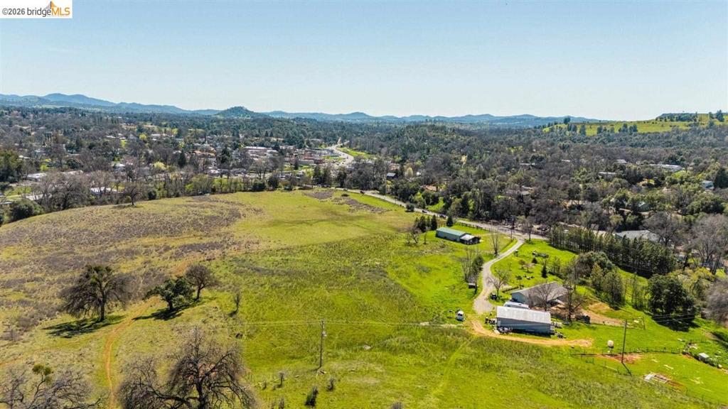 18701 Rawhide Rd, Jamestown, CA 95327