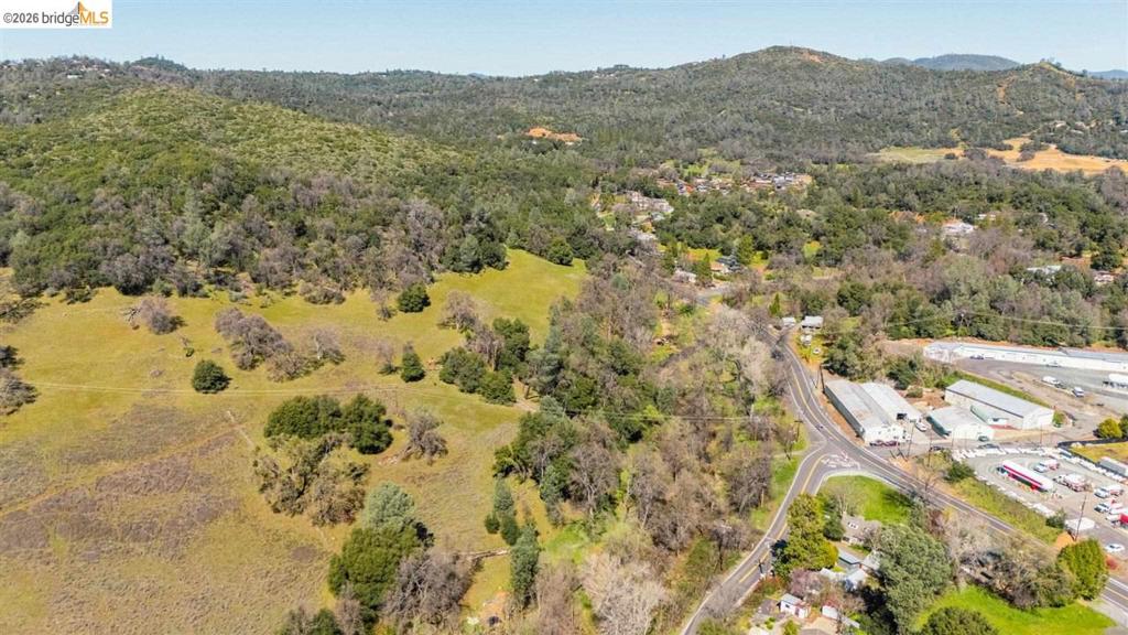 18701 Rawhide Rd, Jamestown, CA 95327