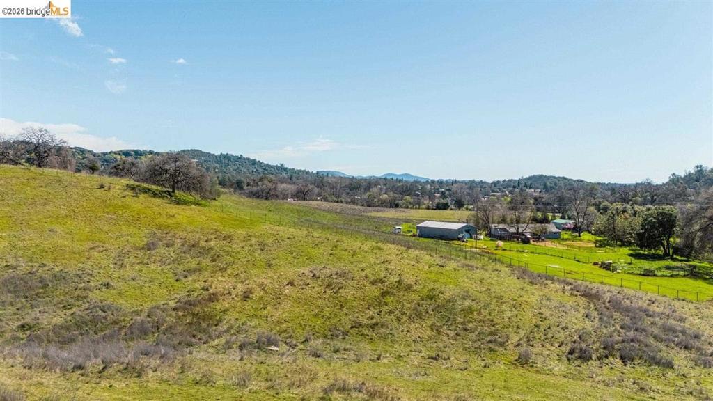 18701 Rawhide Rd, Jamestown, CA 95327