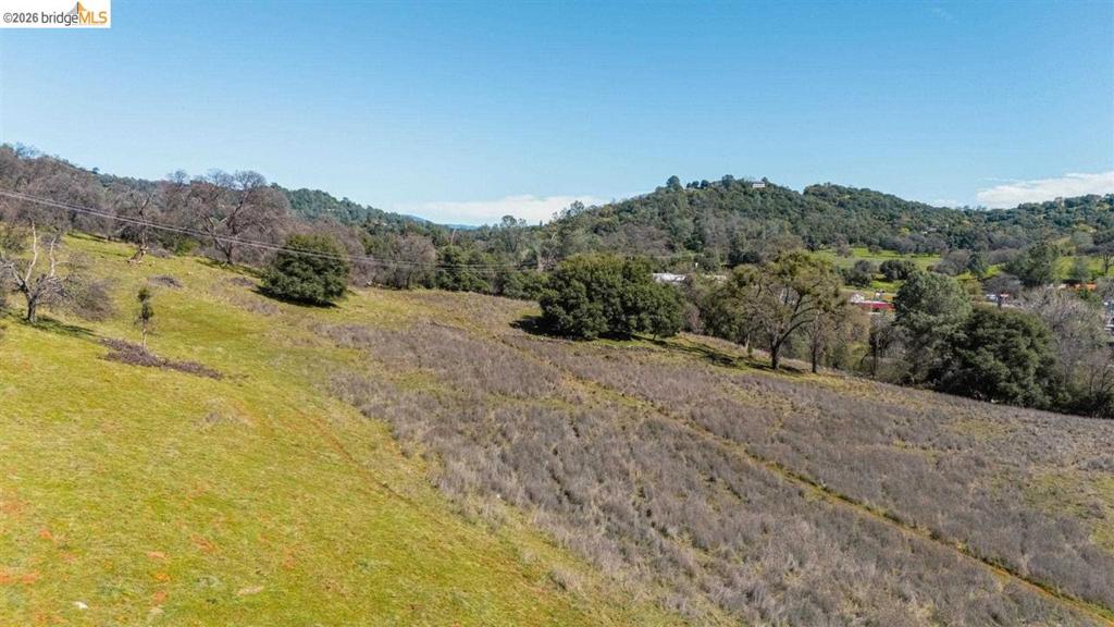 18701 Rawhide Rd, Jamestown, CA 95327