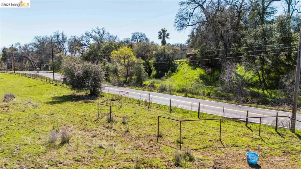 18701 Rawhide Rd, Jamestown, CA 95327