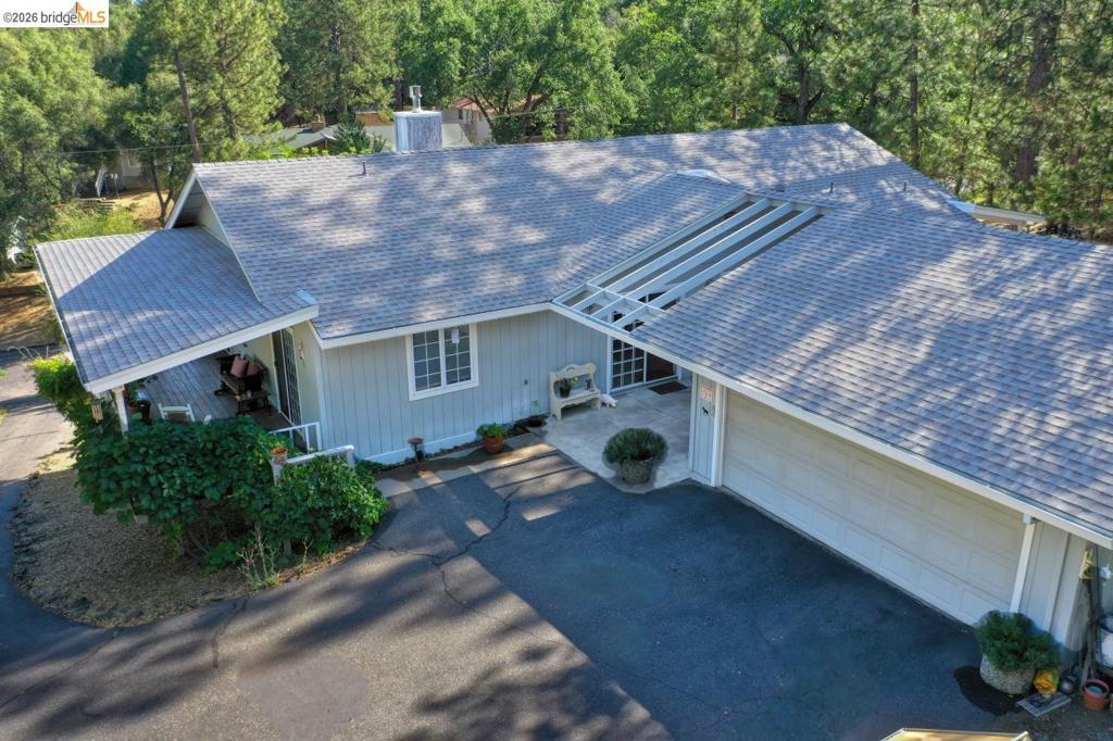 13163 Jackson Mill Dr, Groveland, CA 95321-9345