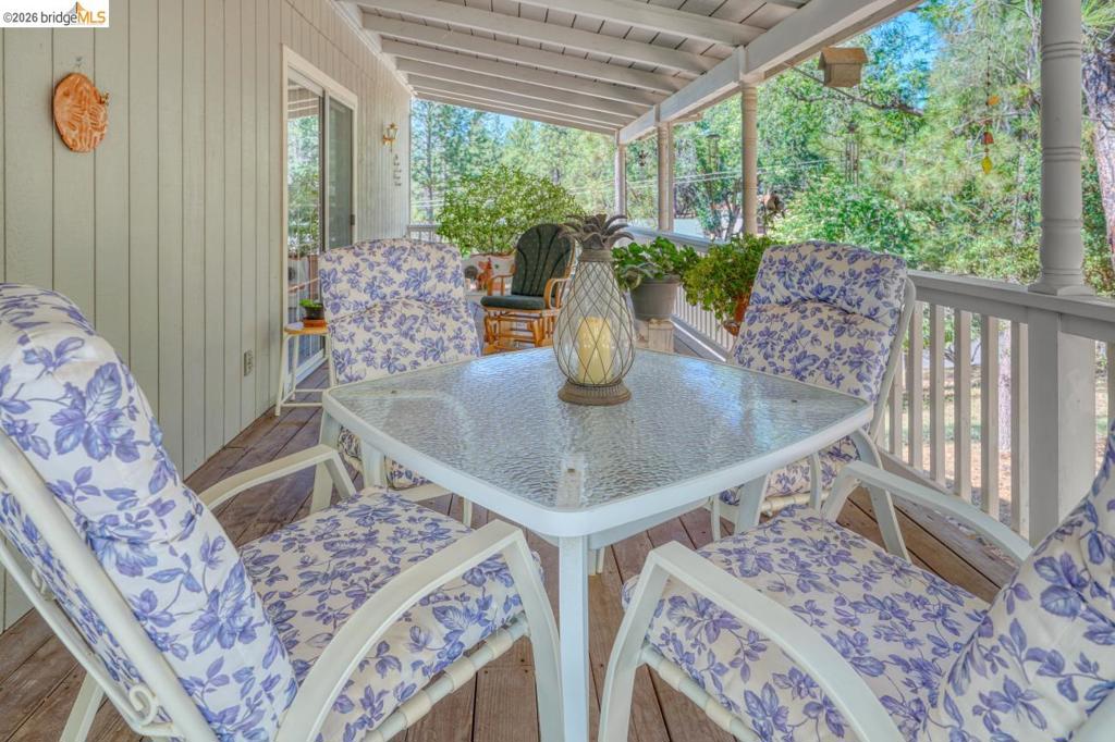 13163 Jackson Mill Dr, Groveland, CA 95321-9345