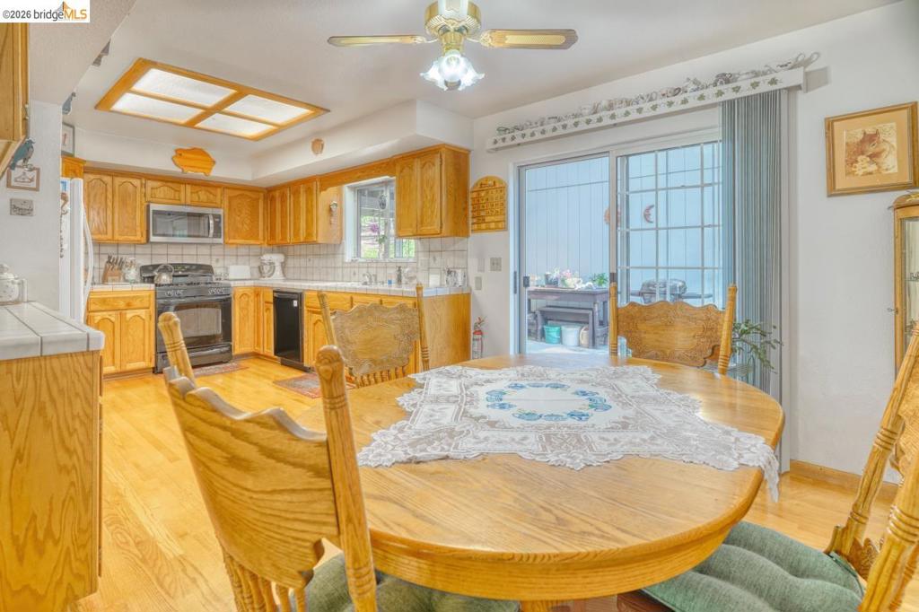 13163 Jackson Mill Dr, Groveland, CA 95321-9345