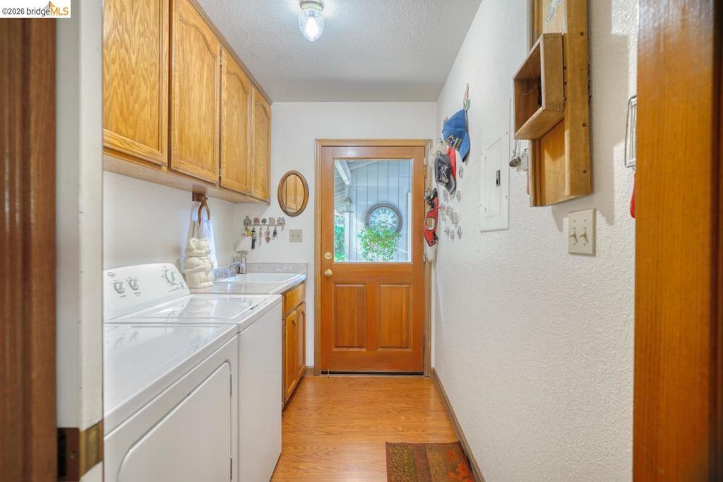 13163 Jackson Mill Dr, Groveland, CA 95321-9345