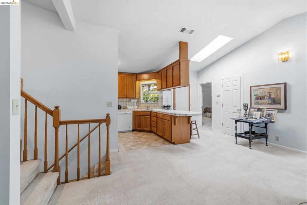 12033 Hillhurst Cir, Groveland, CA 95321