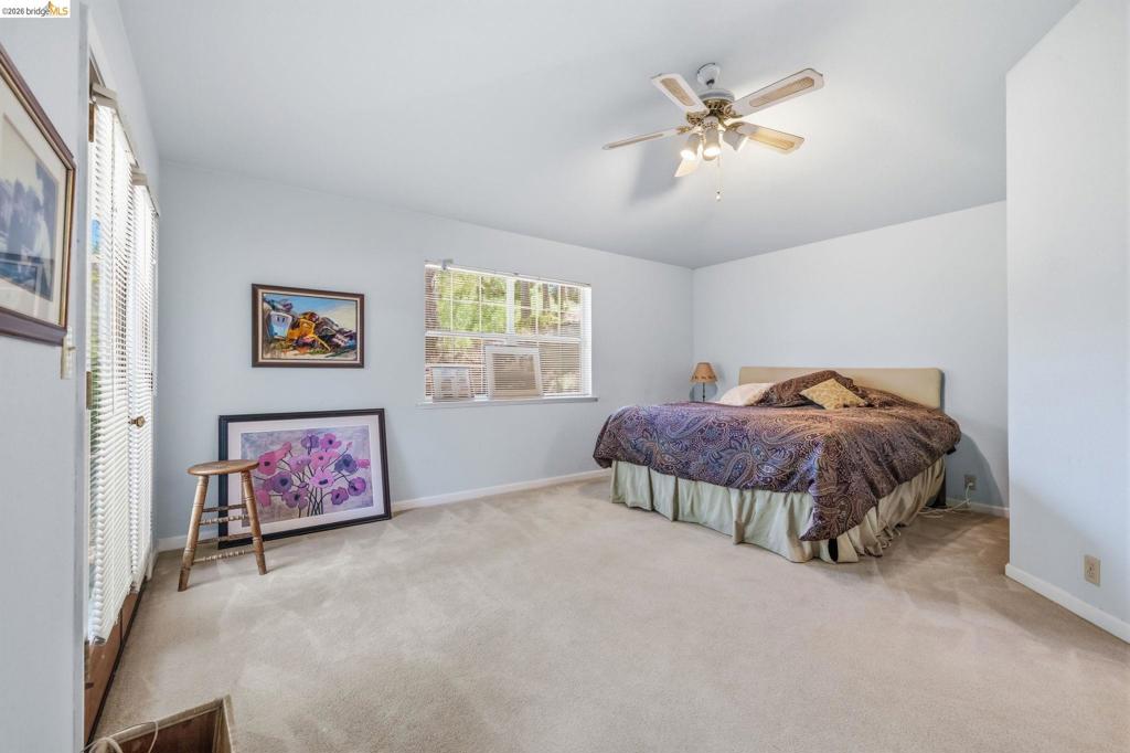 12033 Hillhurst Cir, Groveland, CA 95321