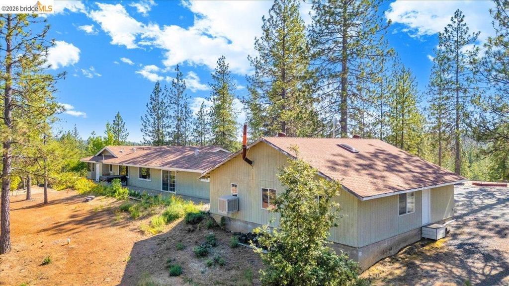 10421 Dexter Ln, Coulterville, CA 95311