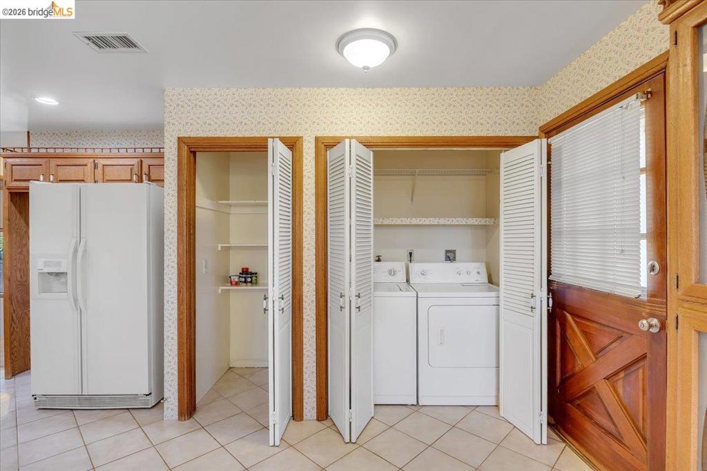 10421 Dexter Ln, Coulterville, CA 95311