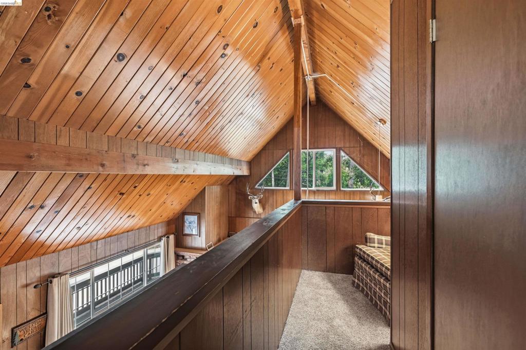 21816 Feather River Dr, Sonora, CA 95370