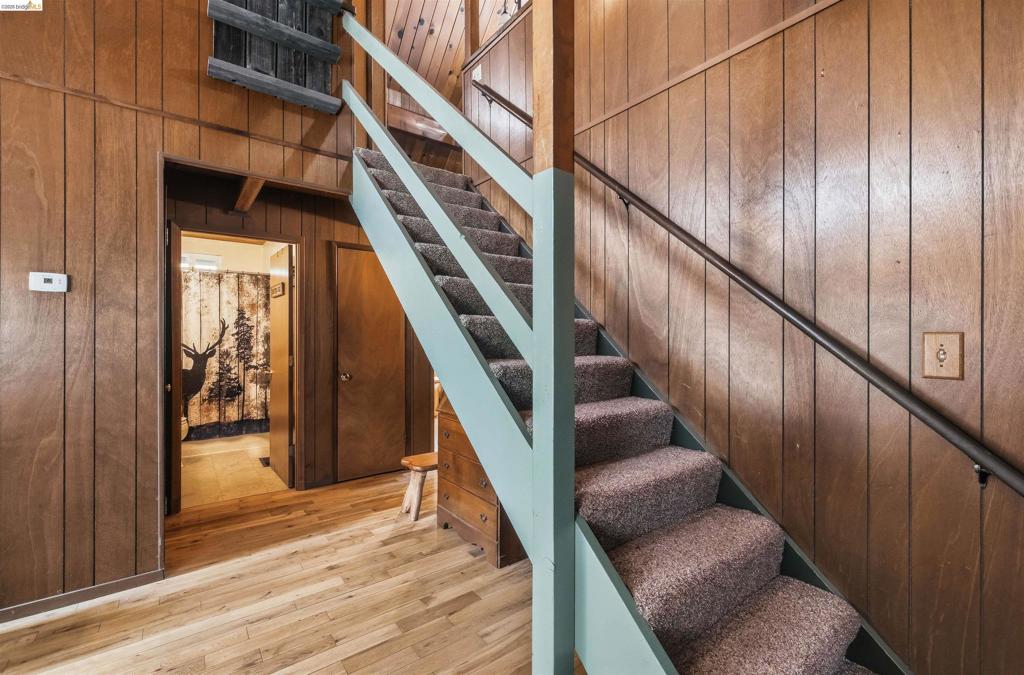 21816 Feather River Dr, Sonora, CA 95370
