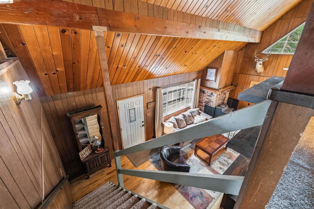 21816 Feather River Dr, Sonora, CA 95370