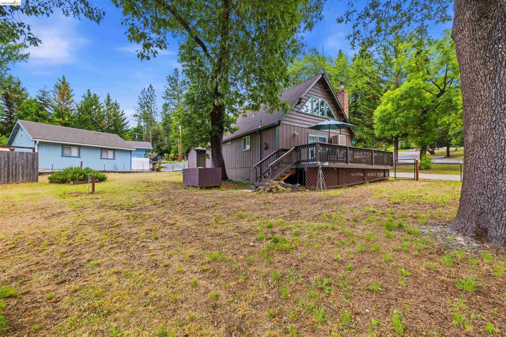 21816 Feather River Dr, Sonora, CA 95370