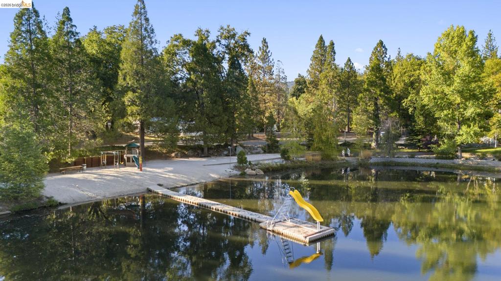 21816 Feather River Dr, Sonora, CA 95370