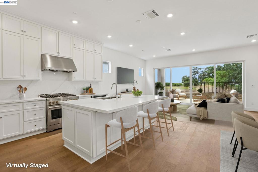 Open Photo