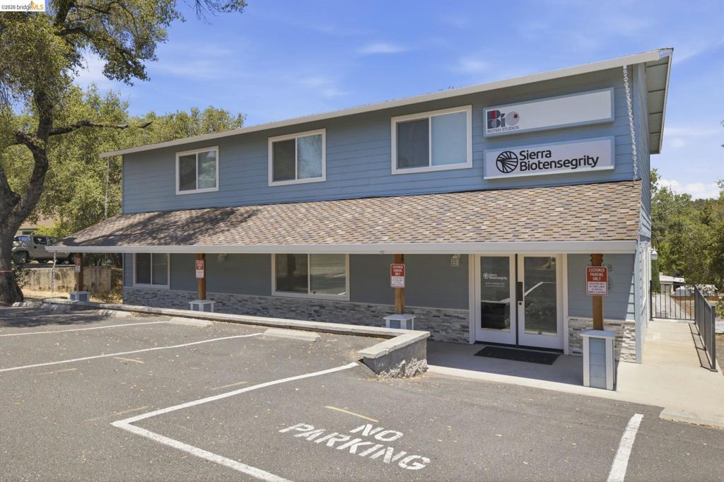 19468 Village Dr, Sonora, CA 95370