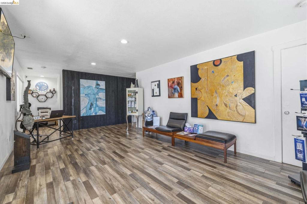19468 Village Dr, Sonora, CA 95370