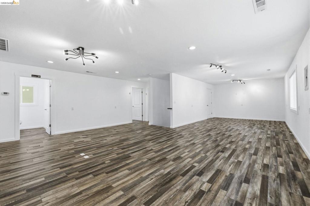 19468 Village Dr, Sonora, CA 95370