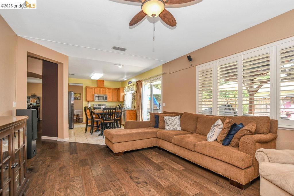 1040 Broadcreek Court, Brentwood (CC), CA 94513-5822