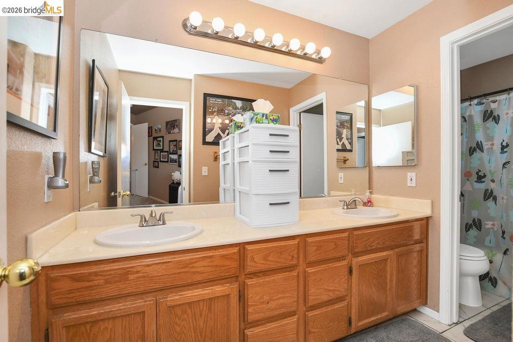 1040 Broadcreek Court, Brentwood (CC), CA 94513-5822
