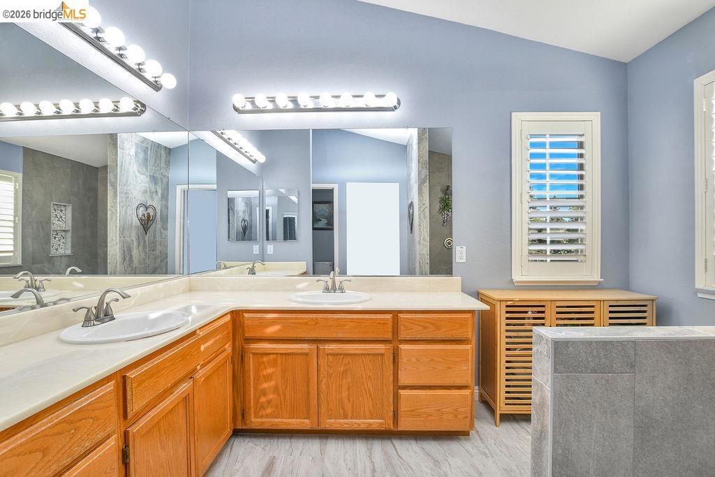 1040 Broadcreek Court, Brentwood (CC), CA 94513-5822