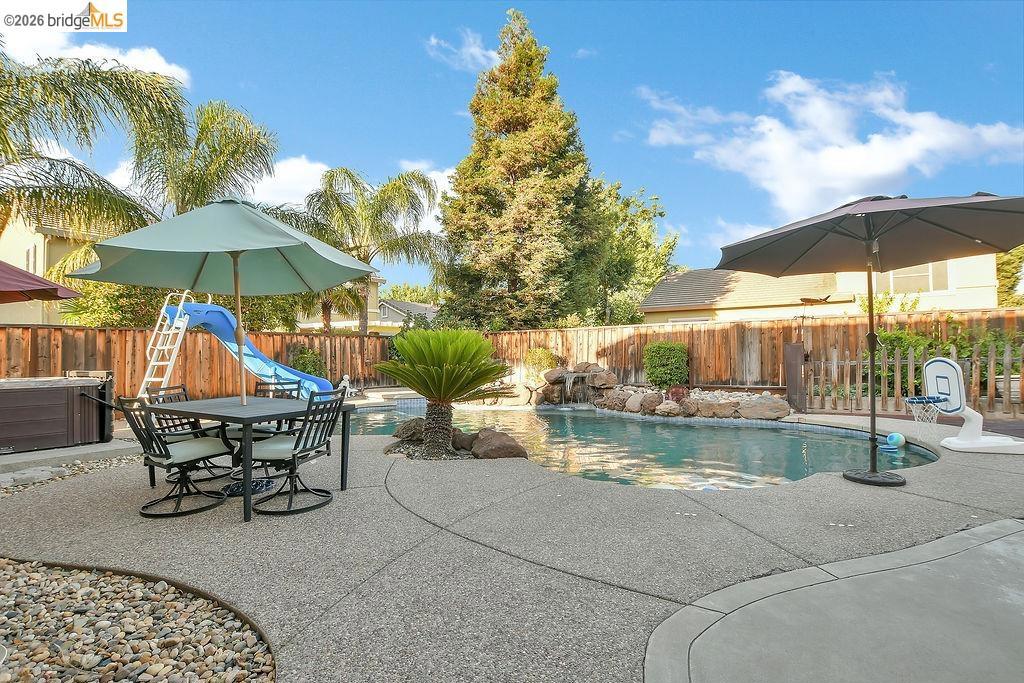 1040 Broadcreek Court, Brentwood (CC), CA 94513-5822