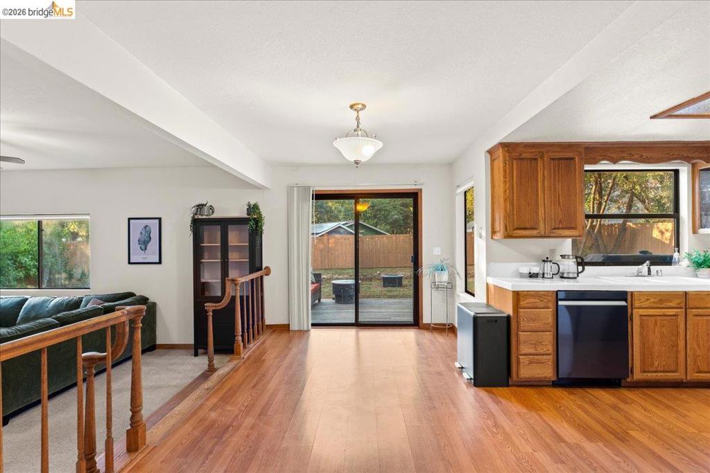21787 Crystal Lake Dr, Sonora, CA 95370