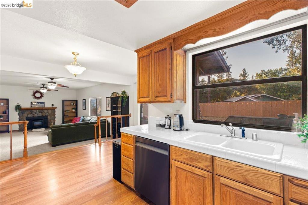 21787 Crystal Lake Dr, Sonora, CA 95370