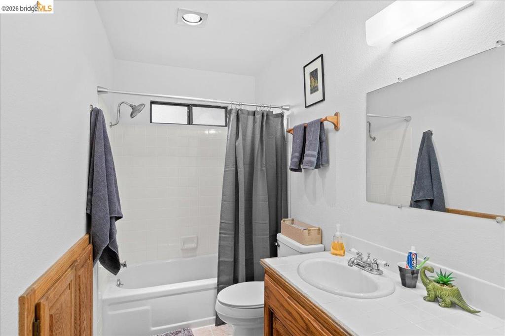 21787 Crystal Lake Dr, Sonora, CA 95370