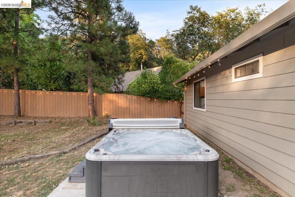 21787 Crystal Lake Dr, Sonora, CA 95370