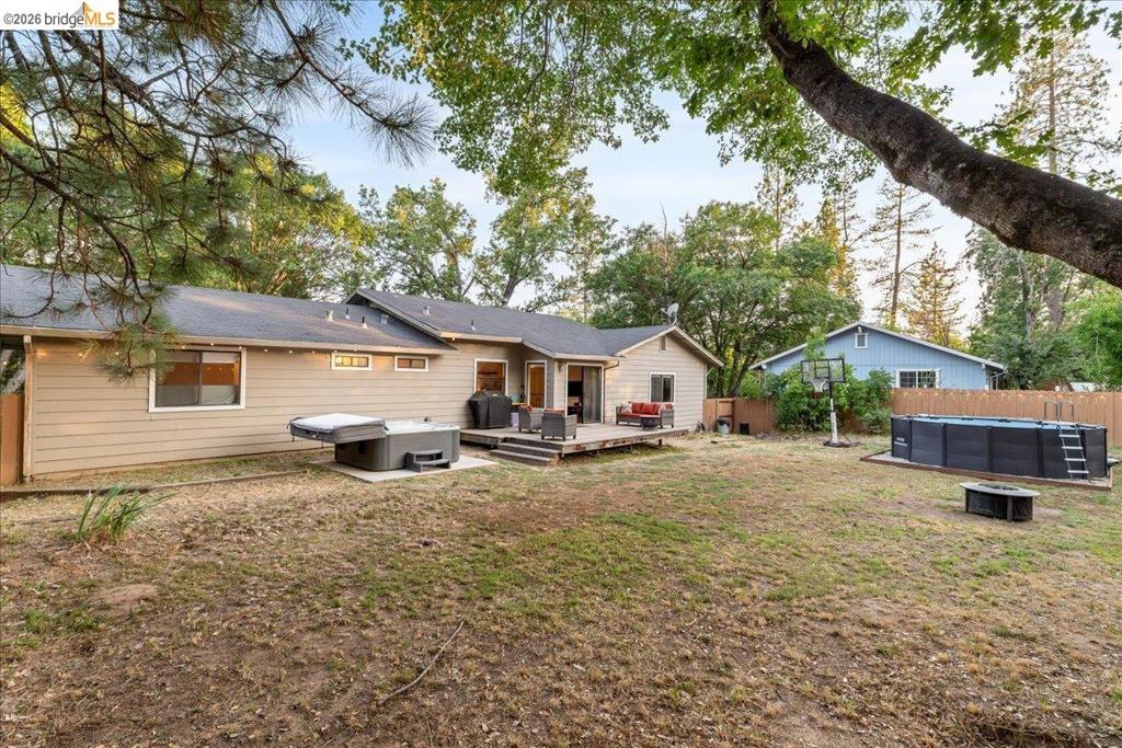 21787 Crystal Lake Dr, Sonora, CA 95370