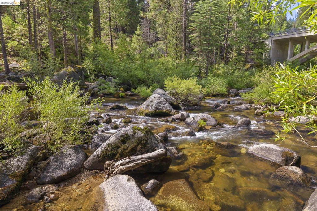 28783 Herring Creek Ln, Strawberry, CA 95375
