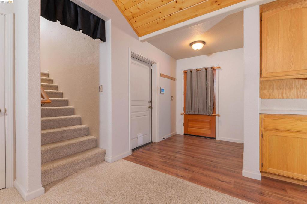22401 Ridge Road, Twain Harte, CA 95383