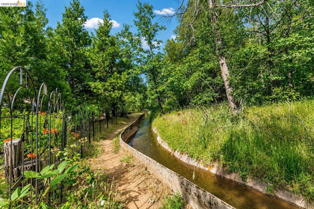 22401 Ridge Road, Twain Harte, CA 95383