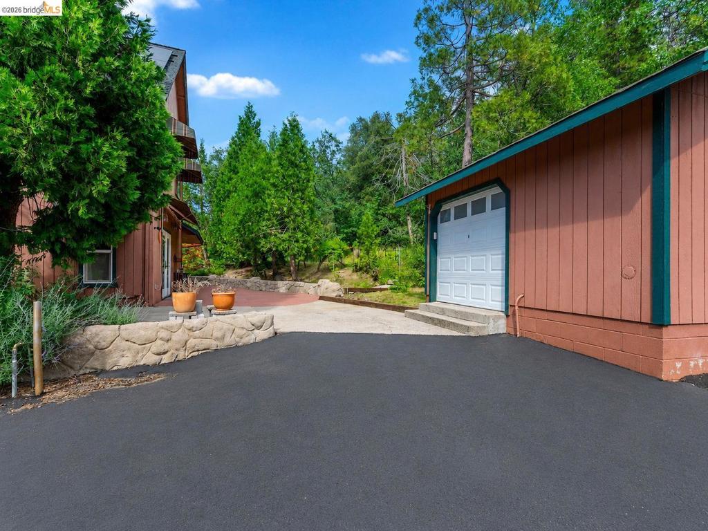 22401 Ridge Road, Twain Harte, CA 95383