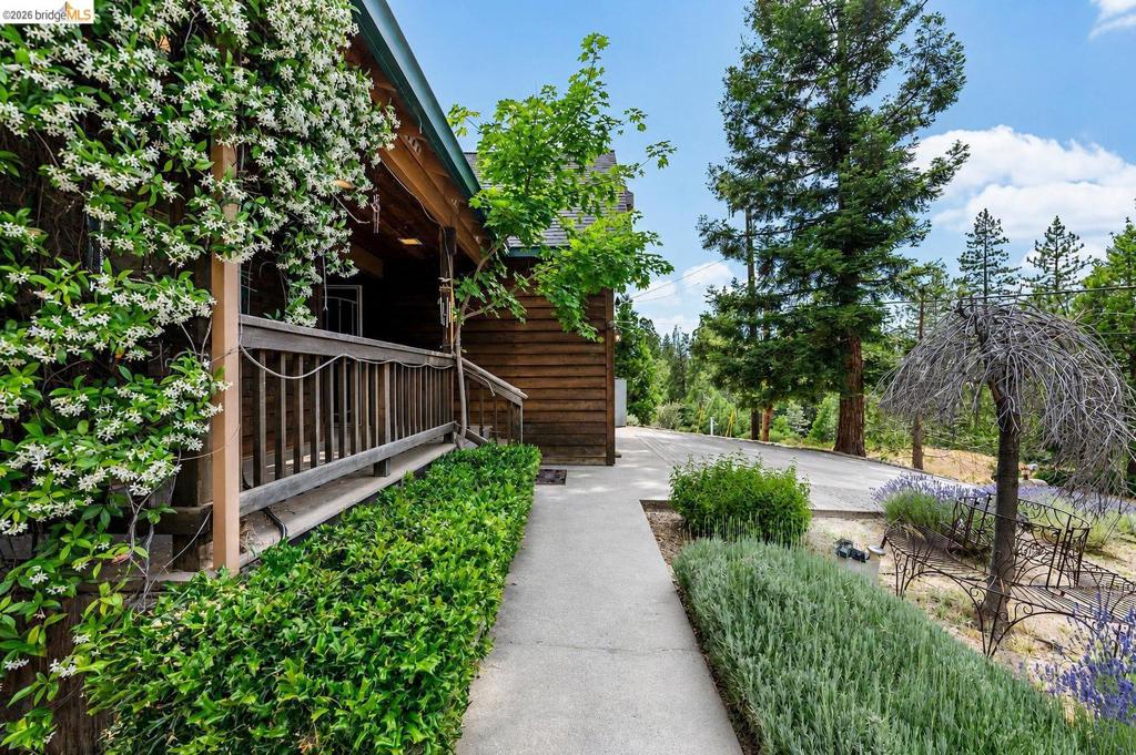 22401 Ridge Road, Twain Harte, CA 95383