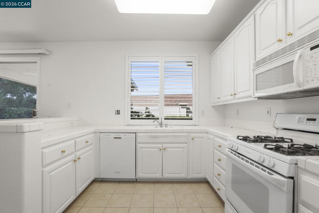 1637 Regent Dr, Brentwood (CC), CA 94513