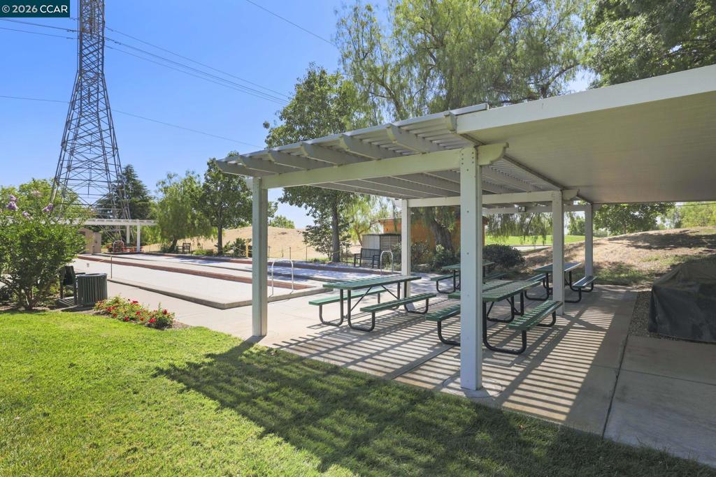 1637 Regent Dr, Brentwood (CC), CA 94513