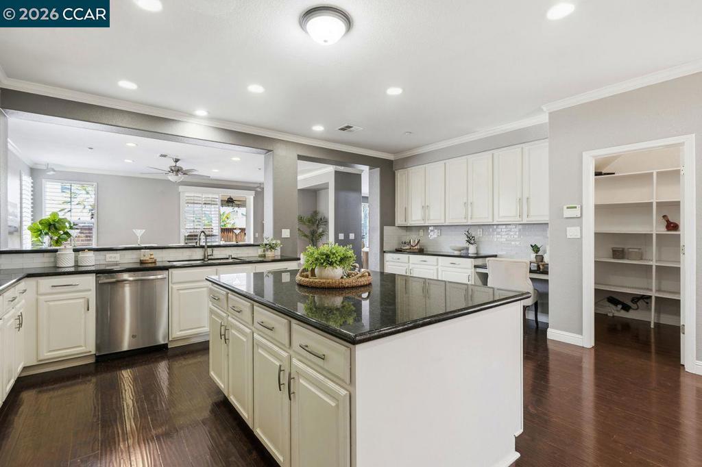 417 Bayonett Ct, Brentwood (CC), CA 94513