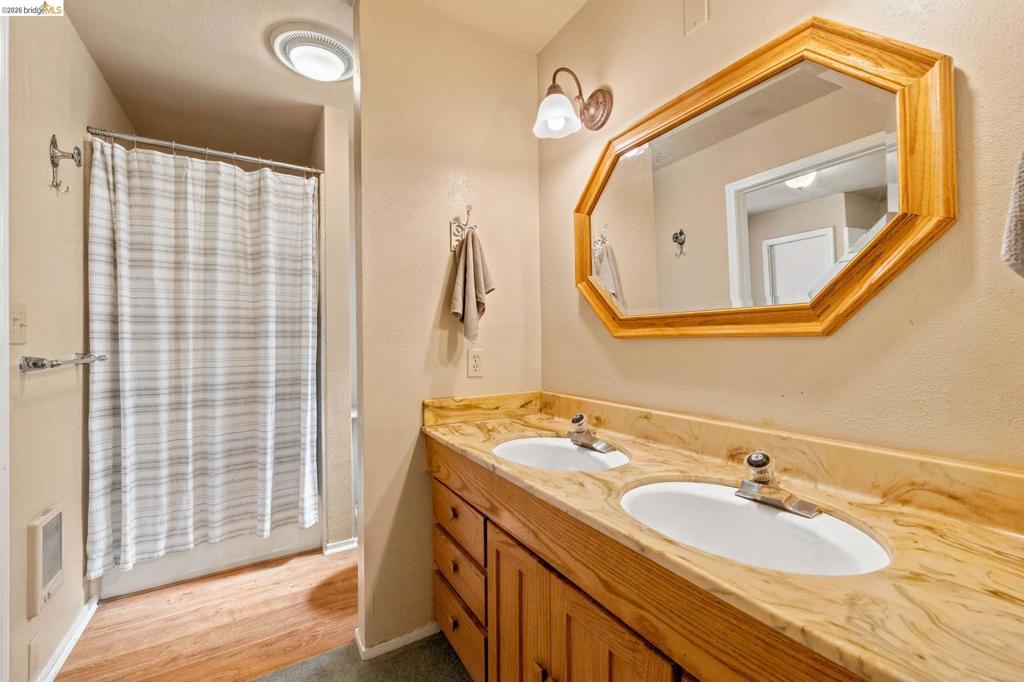 22397 Moses, Long Barn, CA 95335