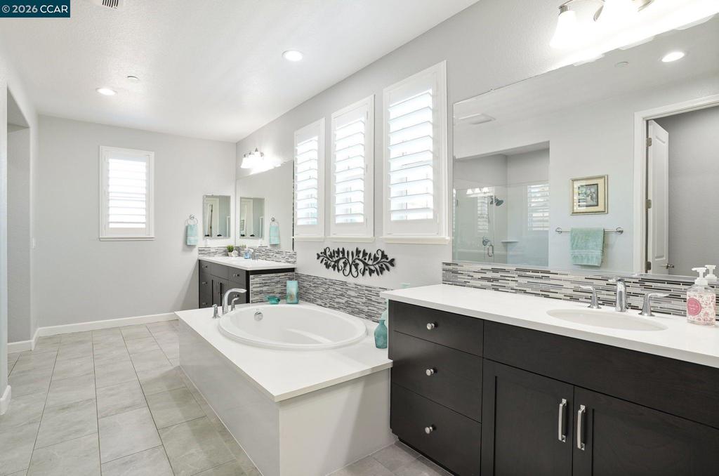 449 Avondale Ct, Brentwood (CC), CA 94513