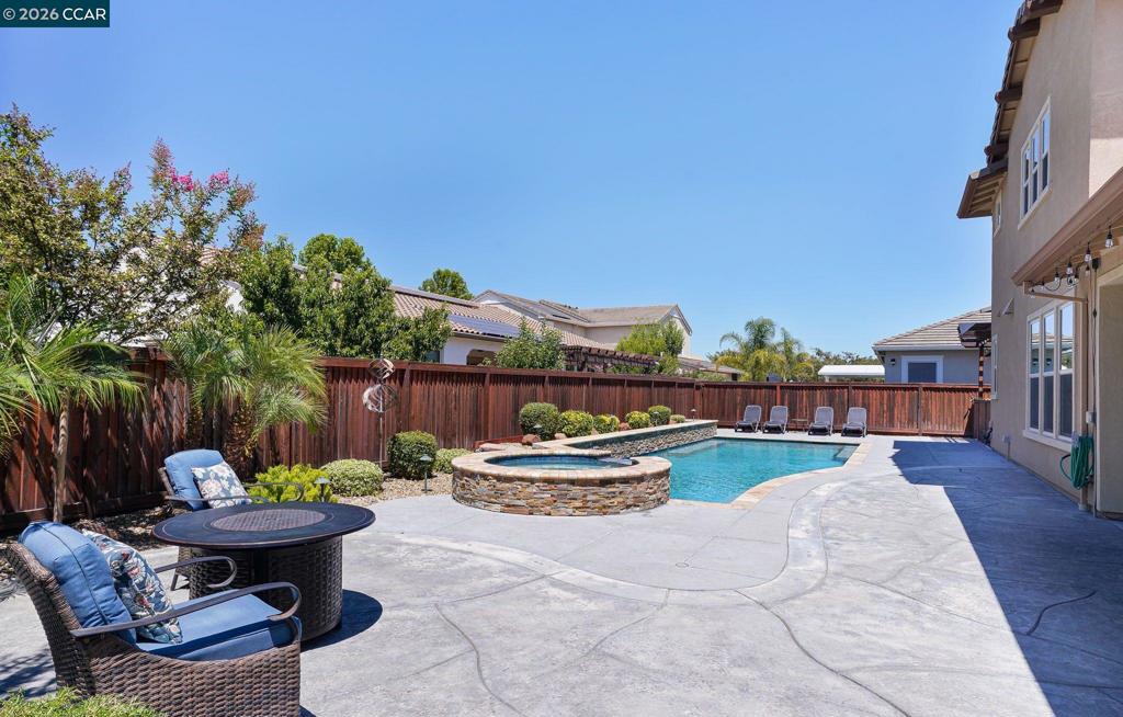 449 Avondale Ct, Brentwood (CC), CA 94513