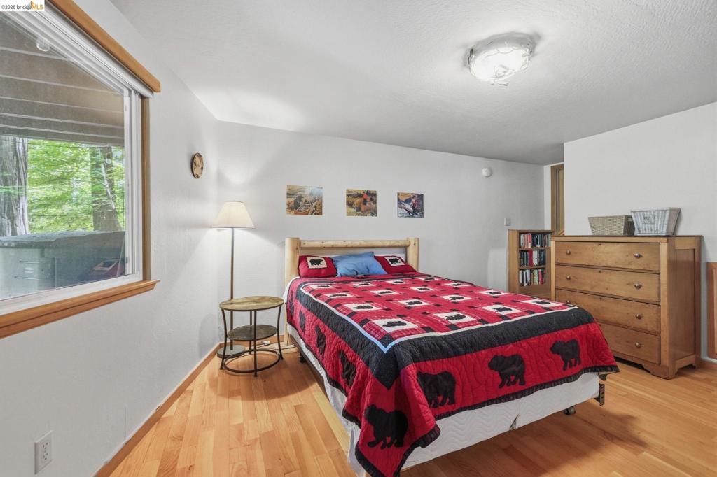 25209 E Jordan Way, Long Barn, CA 95335
