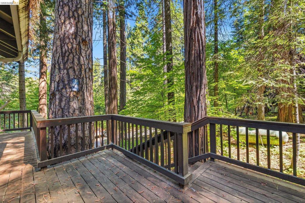 25209 E Jordan Way, Long Barn, CA 95335